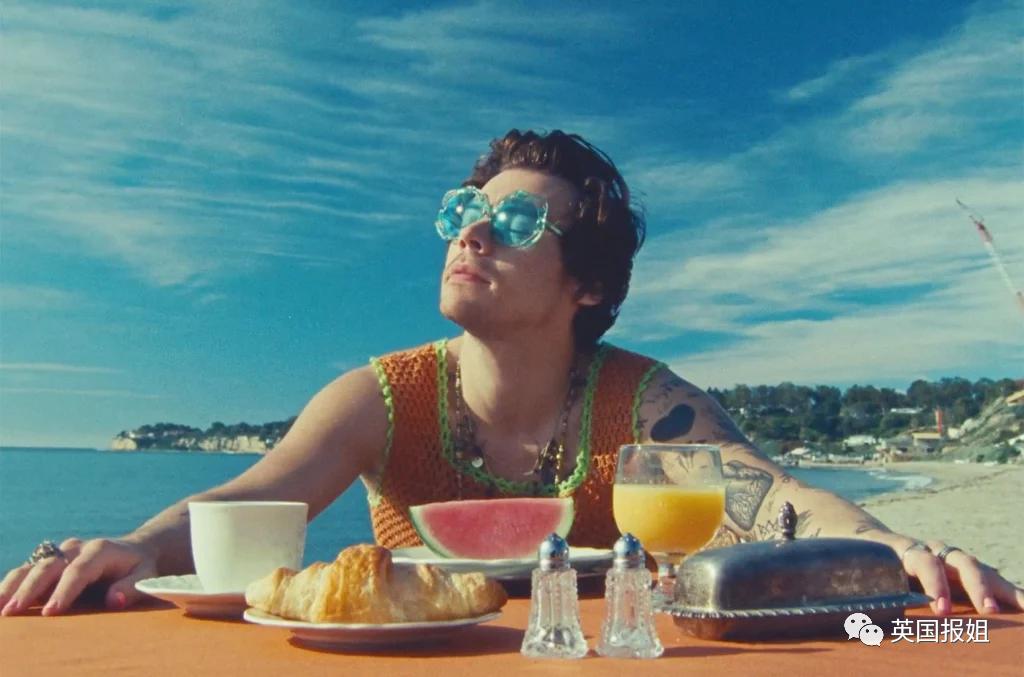 哈卷和泰勒为什么分手,维密超模糖糖坎蒂丝分手