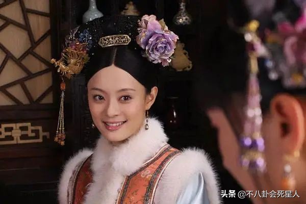 发腮堪比毁容的女星,发腮成大方脸