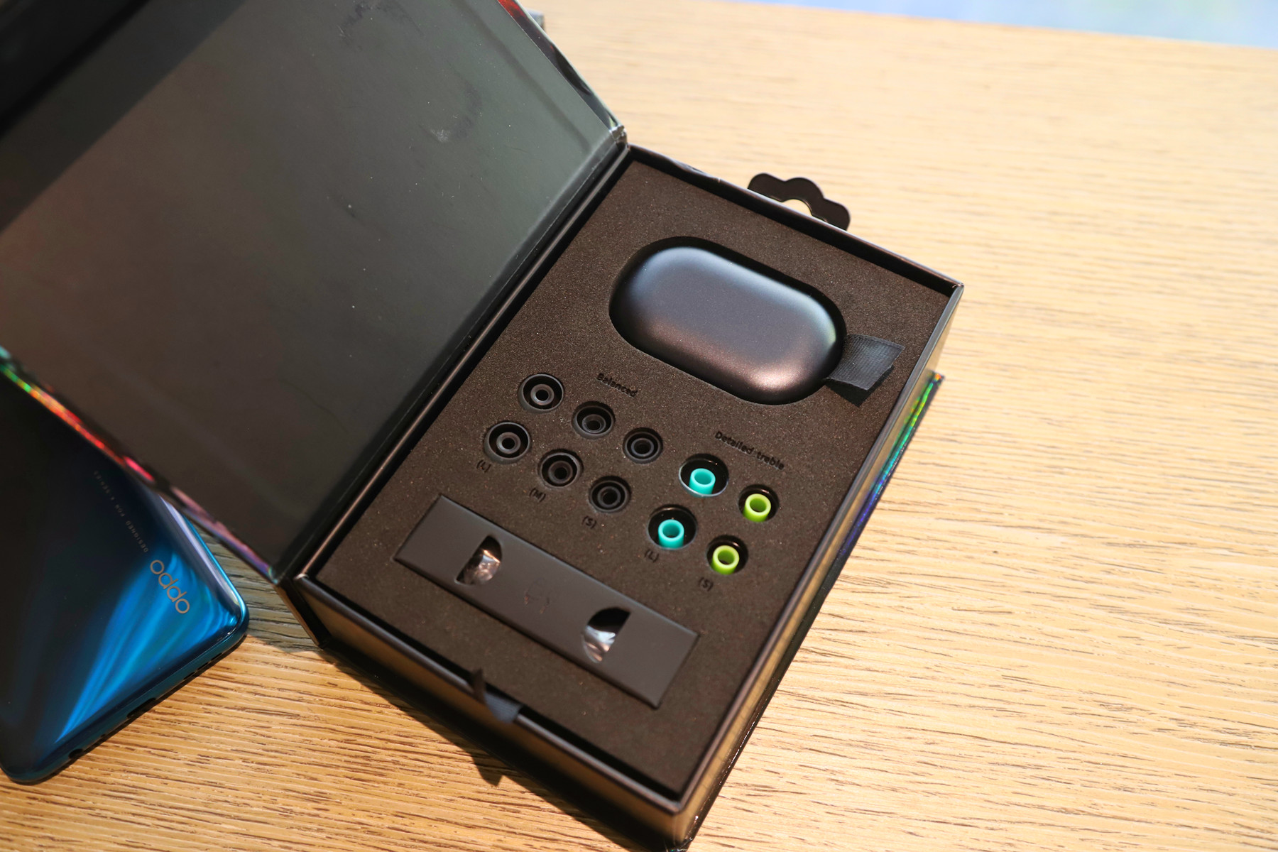 飞傲真无线蓝牙耳机,飞傲fw5耳机音质评测视频