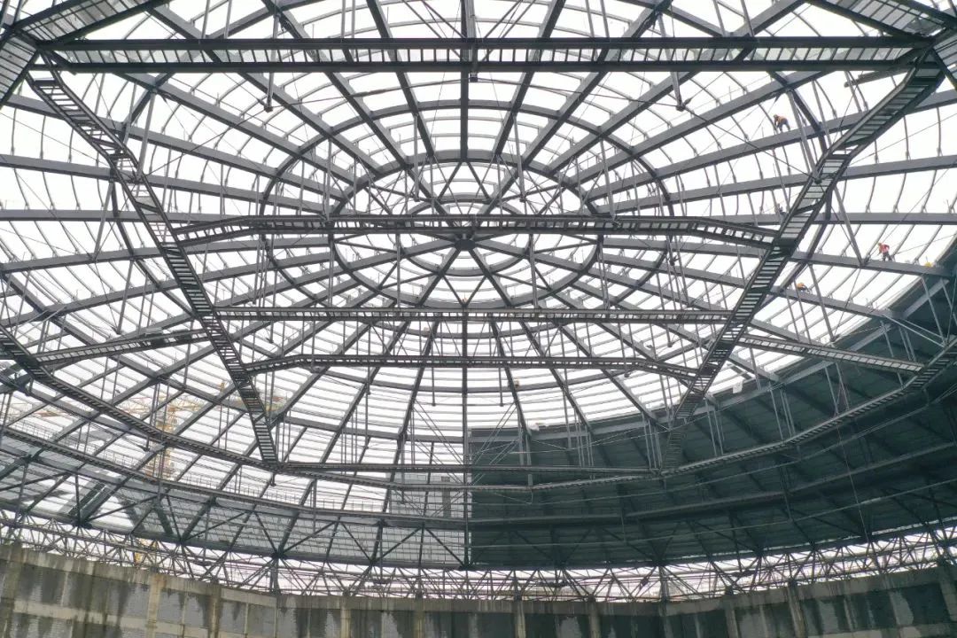 【城市名片】用汗水浇灌“青竹”成长！中建八局“筑”力林城打造体育明珠