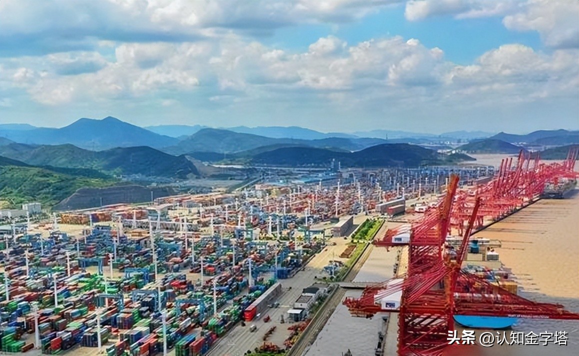 中国最大自动化港口惊艳全球,中国第一个智能化港口