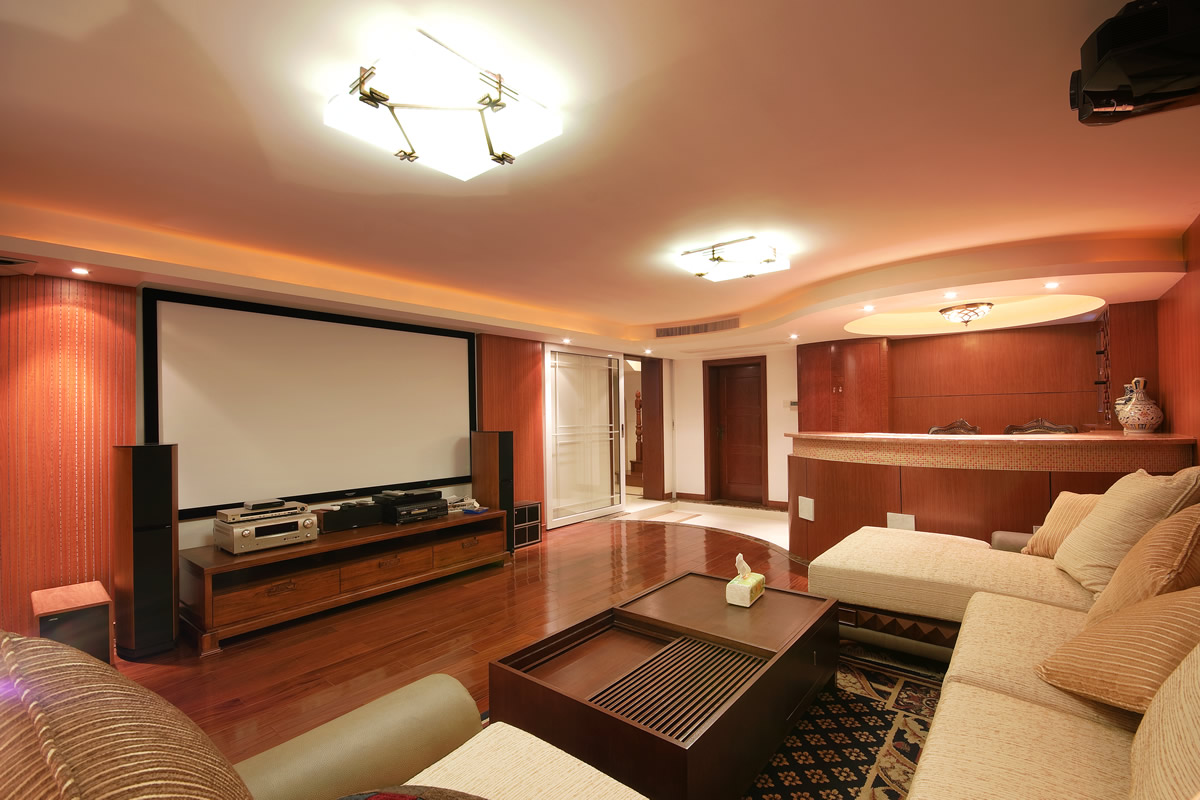 私人别墅电影院,别墅家庭影院娱乐室装修效果图