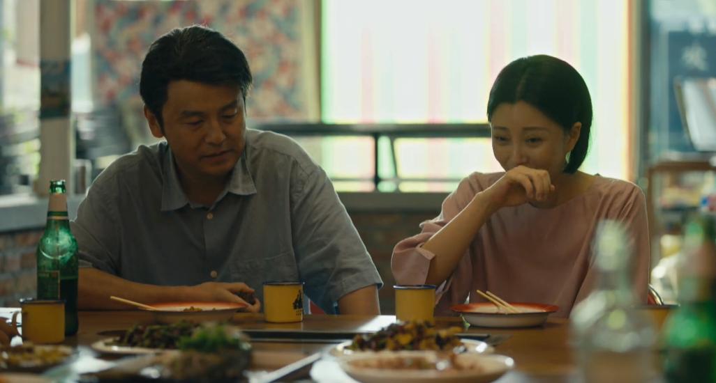 人世间于虹和郑娟的关系,人世间于虹怎么向郑娟要房子的