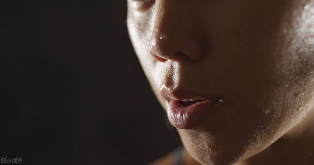 一吃辣就满头冒汗中医分析,从中医角度分析动不动就流汗