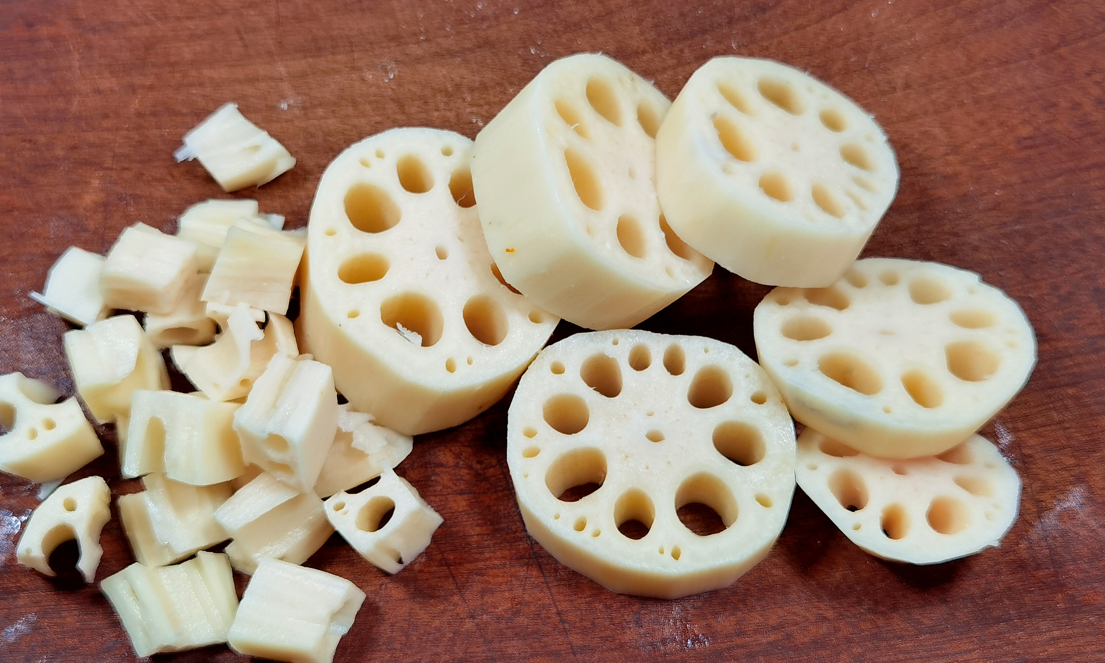 冬天少吃蔬菜水果多吃大鱼大肉,冬天少吃肉多吃它胜过保健品