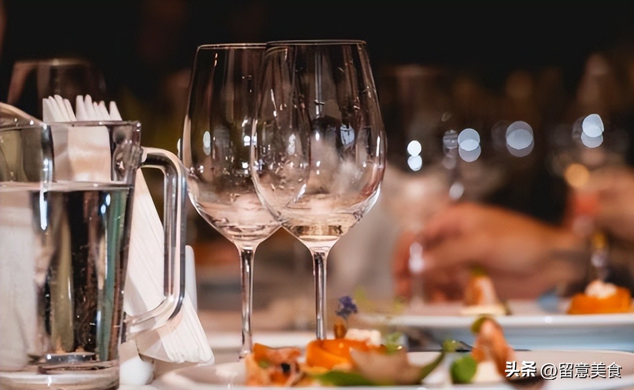 酒桌敬酒技巧和话语,酒桌上让你越混越好的五句敬酒词