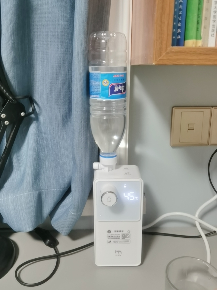 热水壶和即热饮水机哪种好,即热饮水机和恒温水壶比较