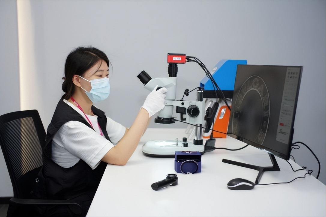 省钱不分国籍，美国人涌入欧洲消费，国内免税店、唯品会大火