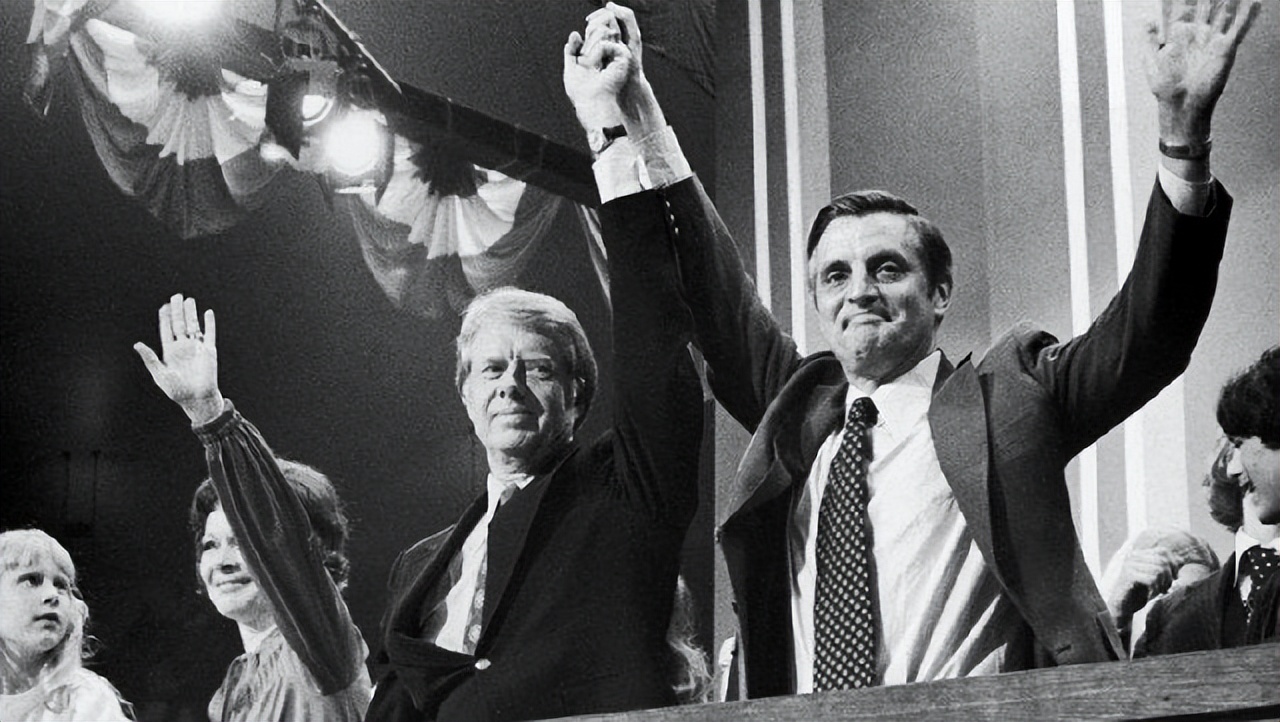 美国总统居然“叛逃”波兰，是闹剧还是有人从中作梗