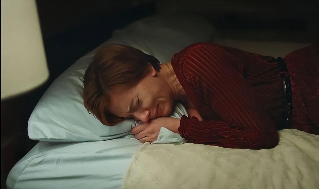 斯嘉丽惊艳写真大片视频,斯嘉丽女神颜值巅峰