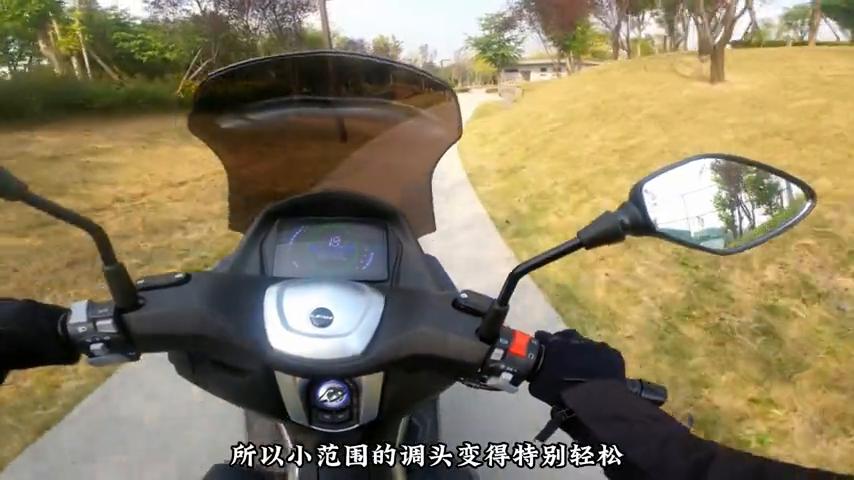 力帆蓝鲟150测评,力帆蓝鲟150踏板多少钱