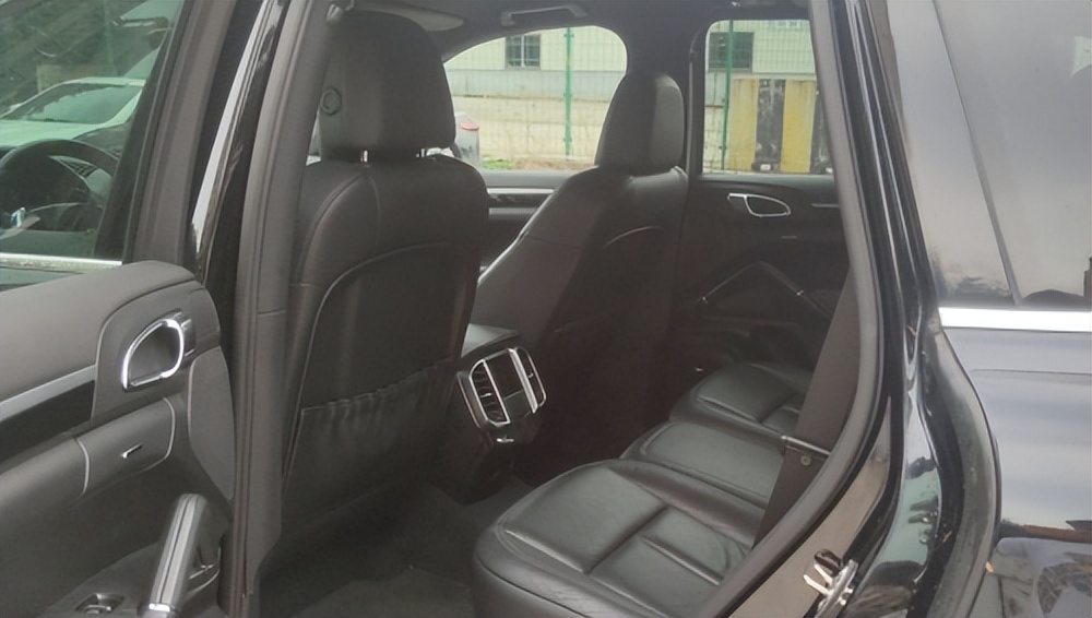 几万块老款卡宴,老卡宴几万块