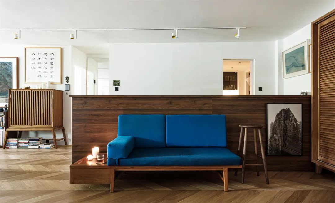 任性！北京女主坚持在客厅放张床，卧室里规划浴缸，入住反而舒心