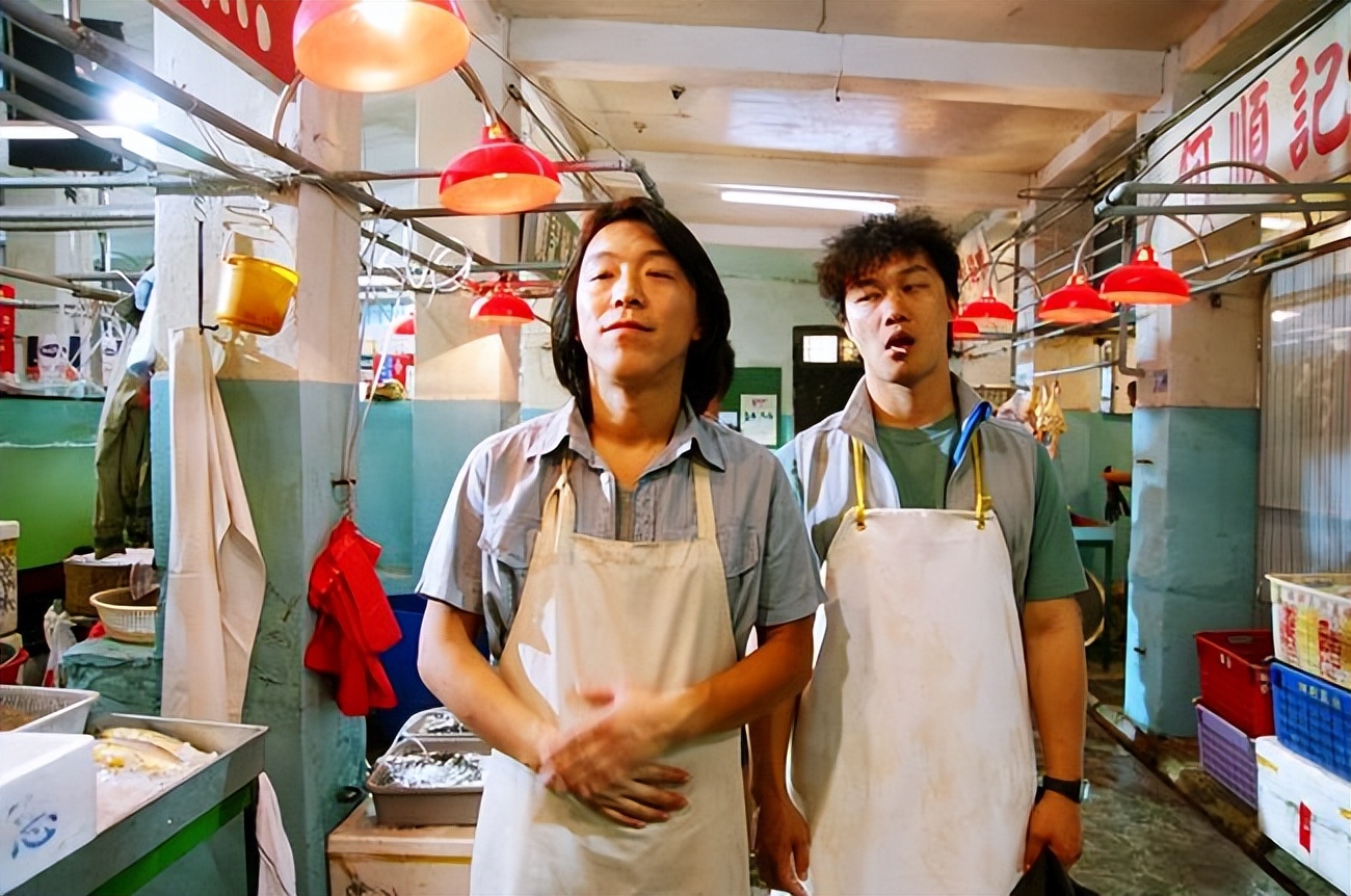 摘皇家*徽警**，无误差手表，放5次烟花，8部细节拉满的回归题材电影