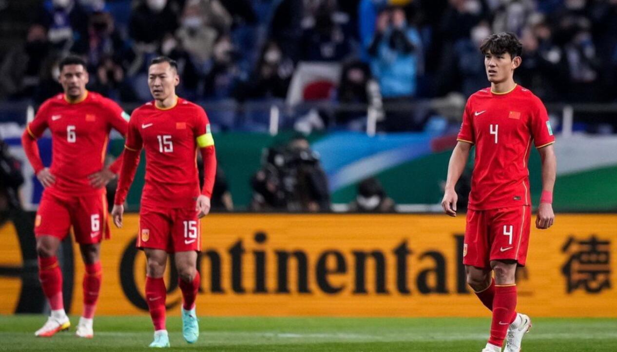 中国男足虽败犹荣？靠这帮千万富豪上场拼命，简直就是痴人说梦