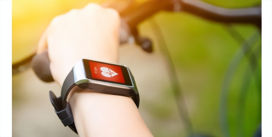 人到中年膝盖疼怎么回事,中年人运动怎么减少膝盖损伤