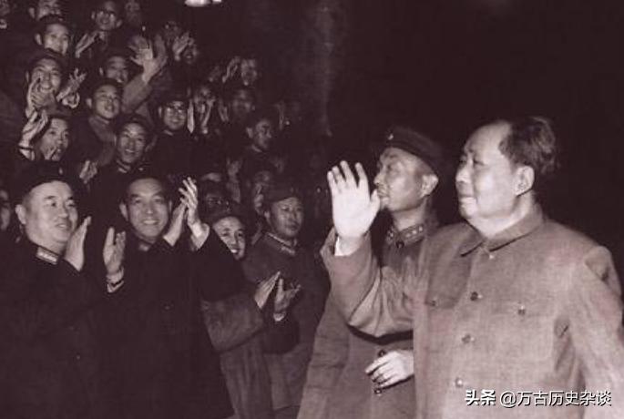 美国五星上将麦克阿瑟，“要向中国投放26颗原*弹子**”，结果如何