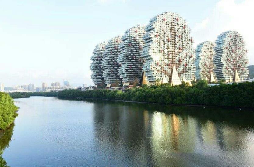 海南三亚海滩地标建筑,三亚地标建筑九棵树大楼