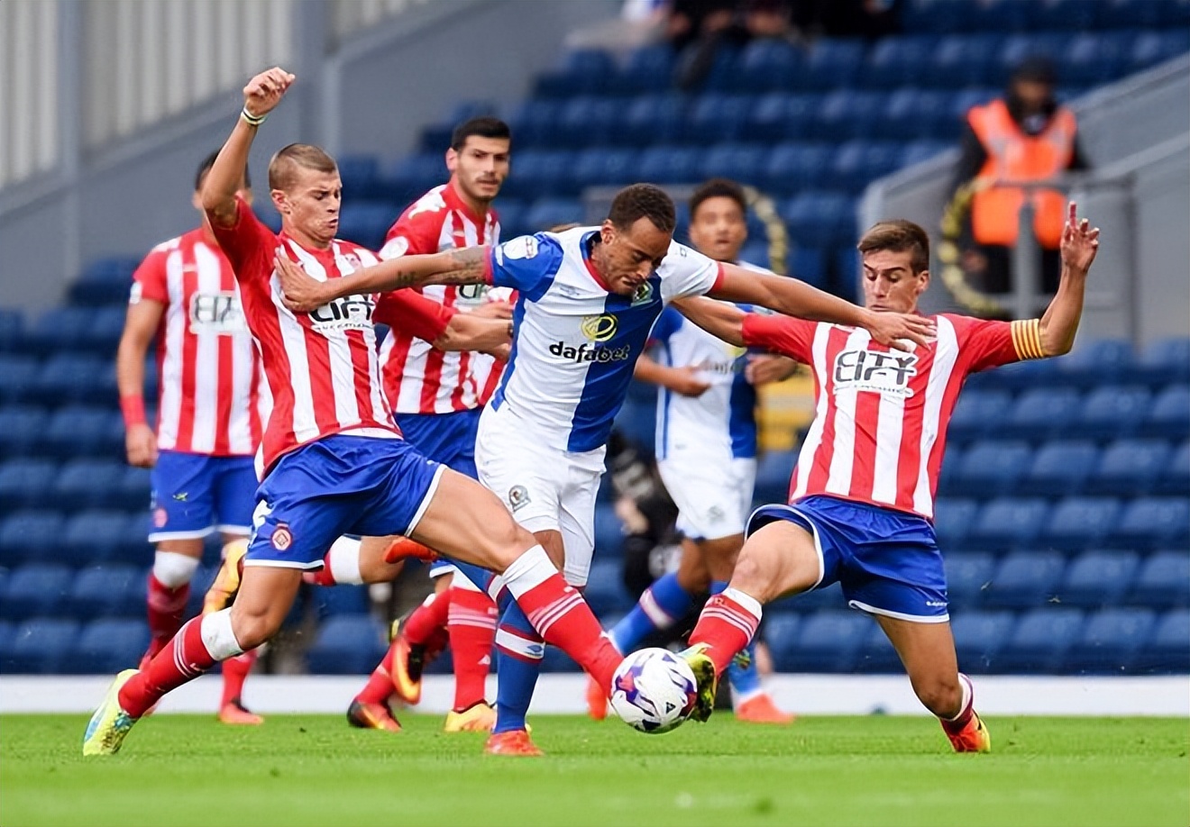 今日竞彩足彩推荐实单曼城,足彩英超预测今日推荐