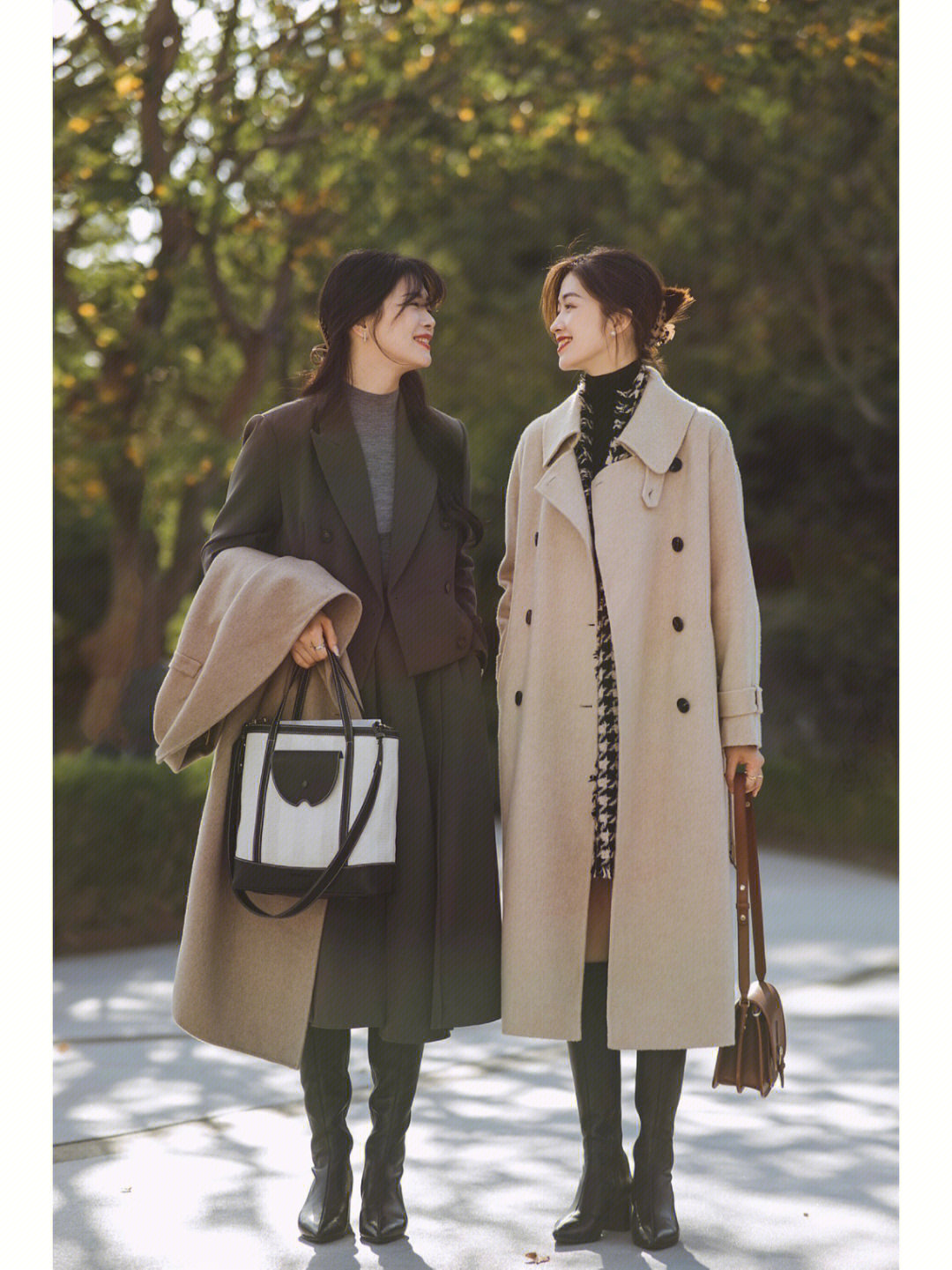 今年最实用的大衣穿搭技巧,牛仔拼接假两件针织衫搭配大衣