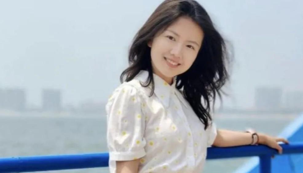 双耳失聪靠唇语考上清华博士,双耳失聪靠唇语考上清华女博士