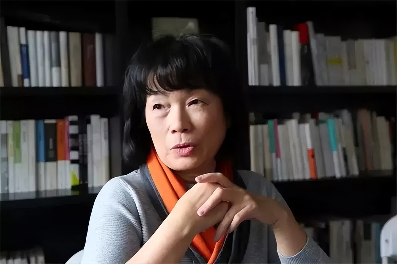 台湾作家龙应台:为港独暴徒洗地,选择性失明暴露了多少虚伪