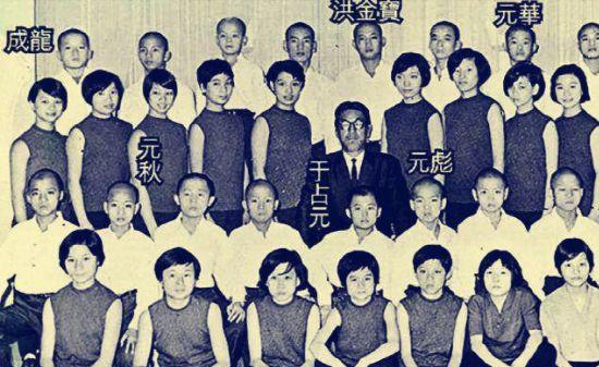 同样是成龙基因，把林凤娇儿子和吴绮莉女儿一对比，差距就出来了