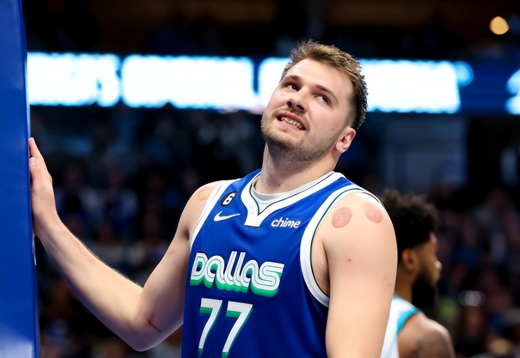 大爆冷世界亚军3-1领先被逆转,欧文今夏索要2.72亿顶薪合同