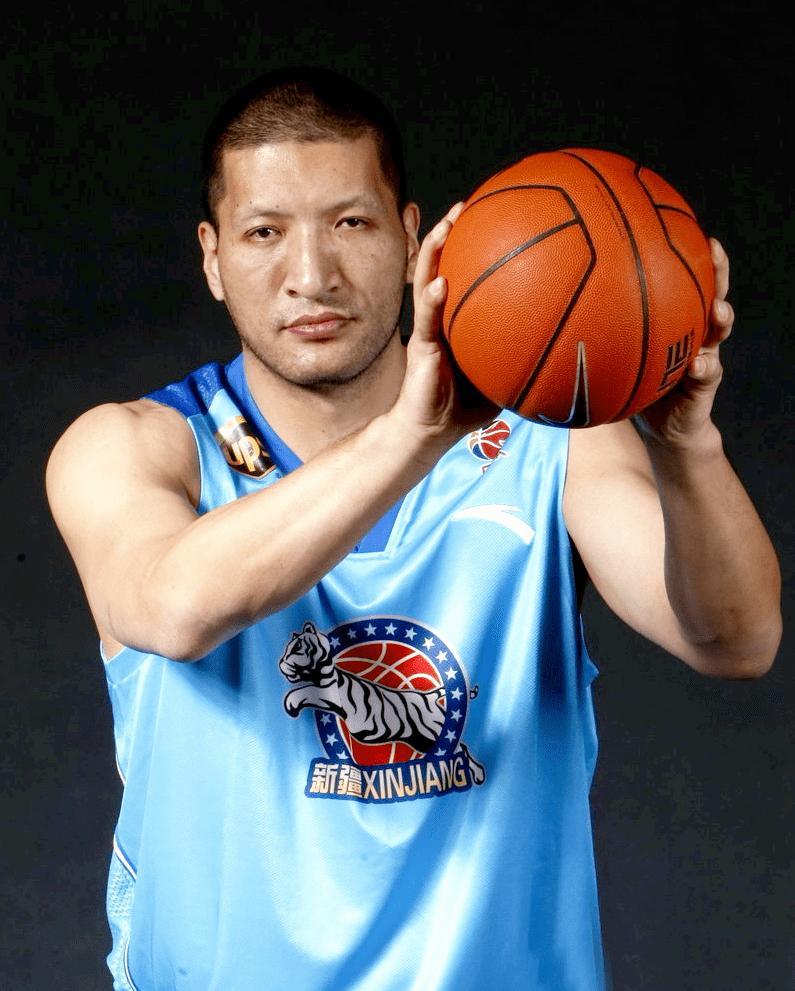 姚明cba各项数据纪录,cba总决赛姚明51分21篮板