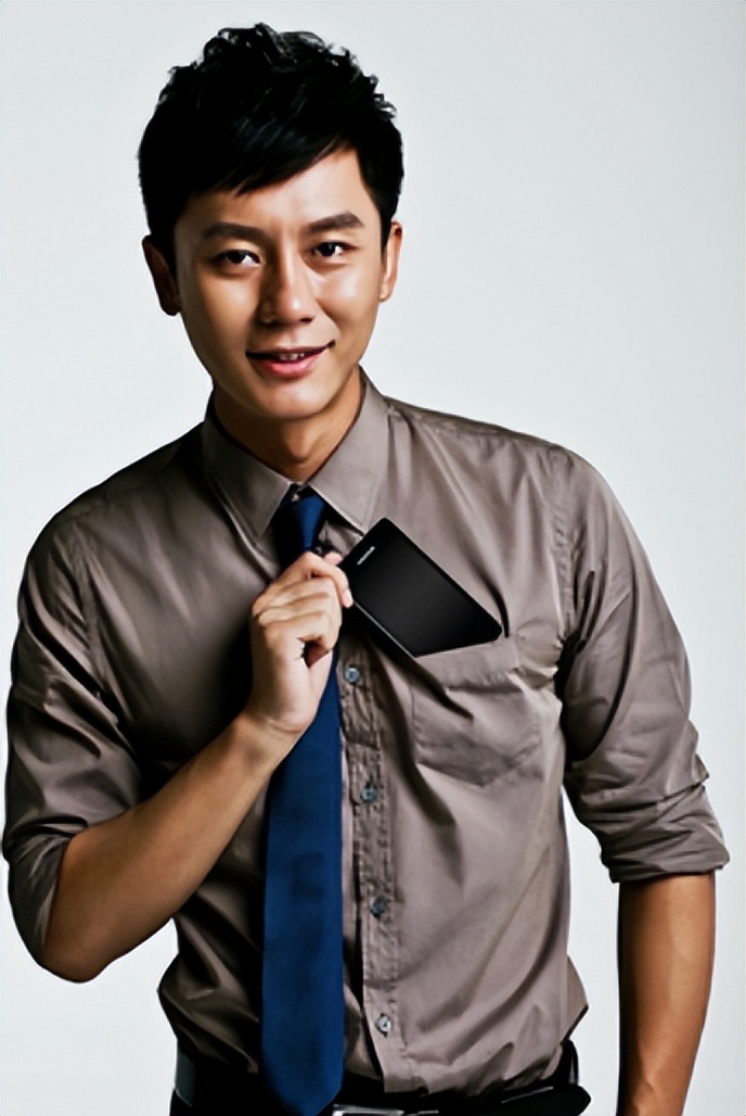 张馨予一手烂牌打出王炸的水平,张馨予一手烂牌打王炸