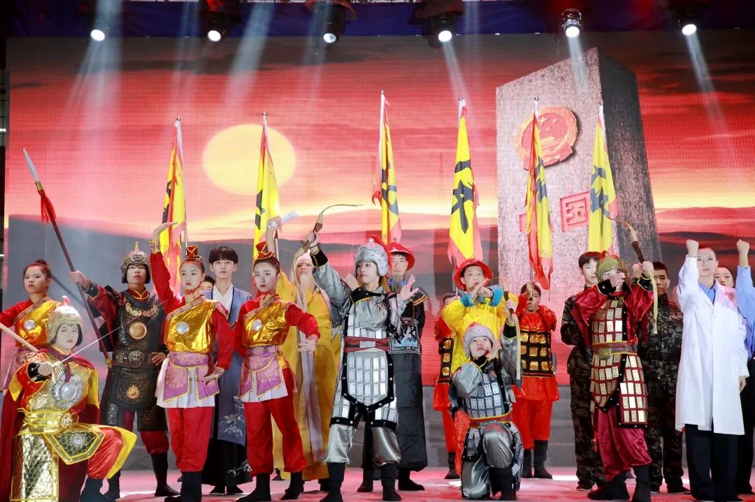 八斗扬帆，为梦起航