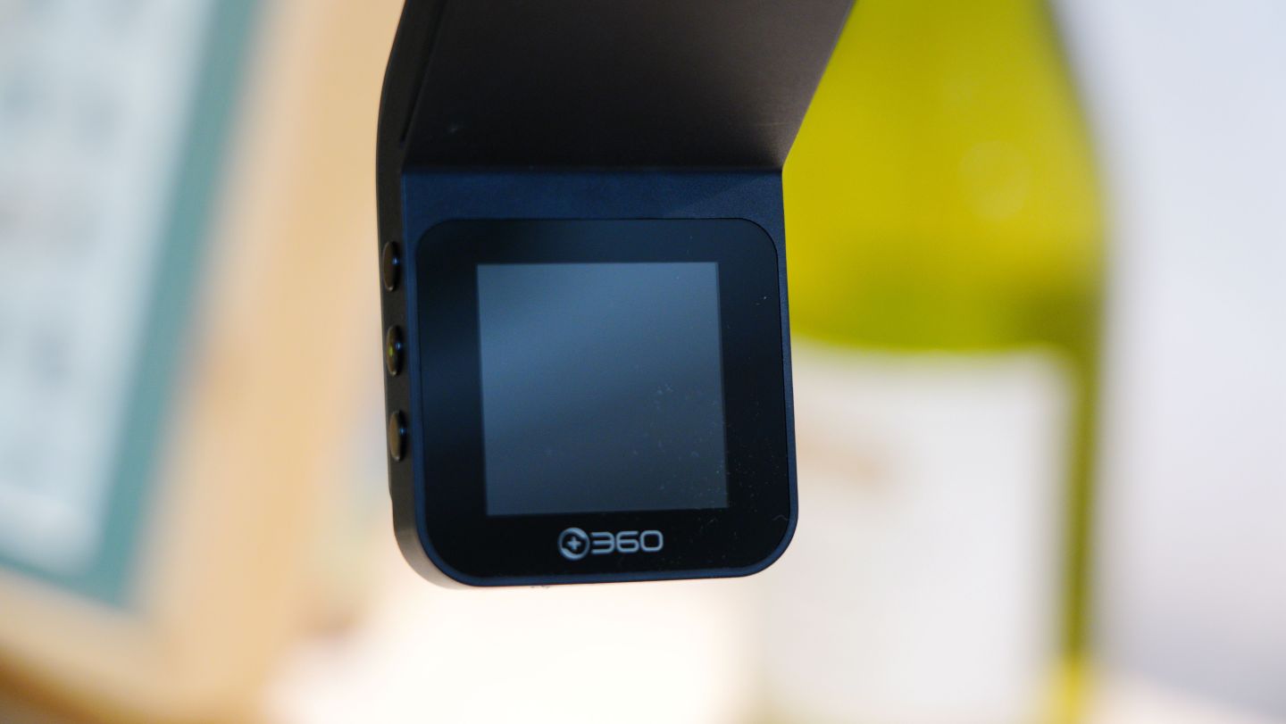 360g900和海康威视c8夜间行车对比,海康威视与360行车记录仪哪个更好