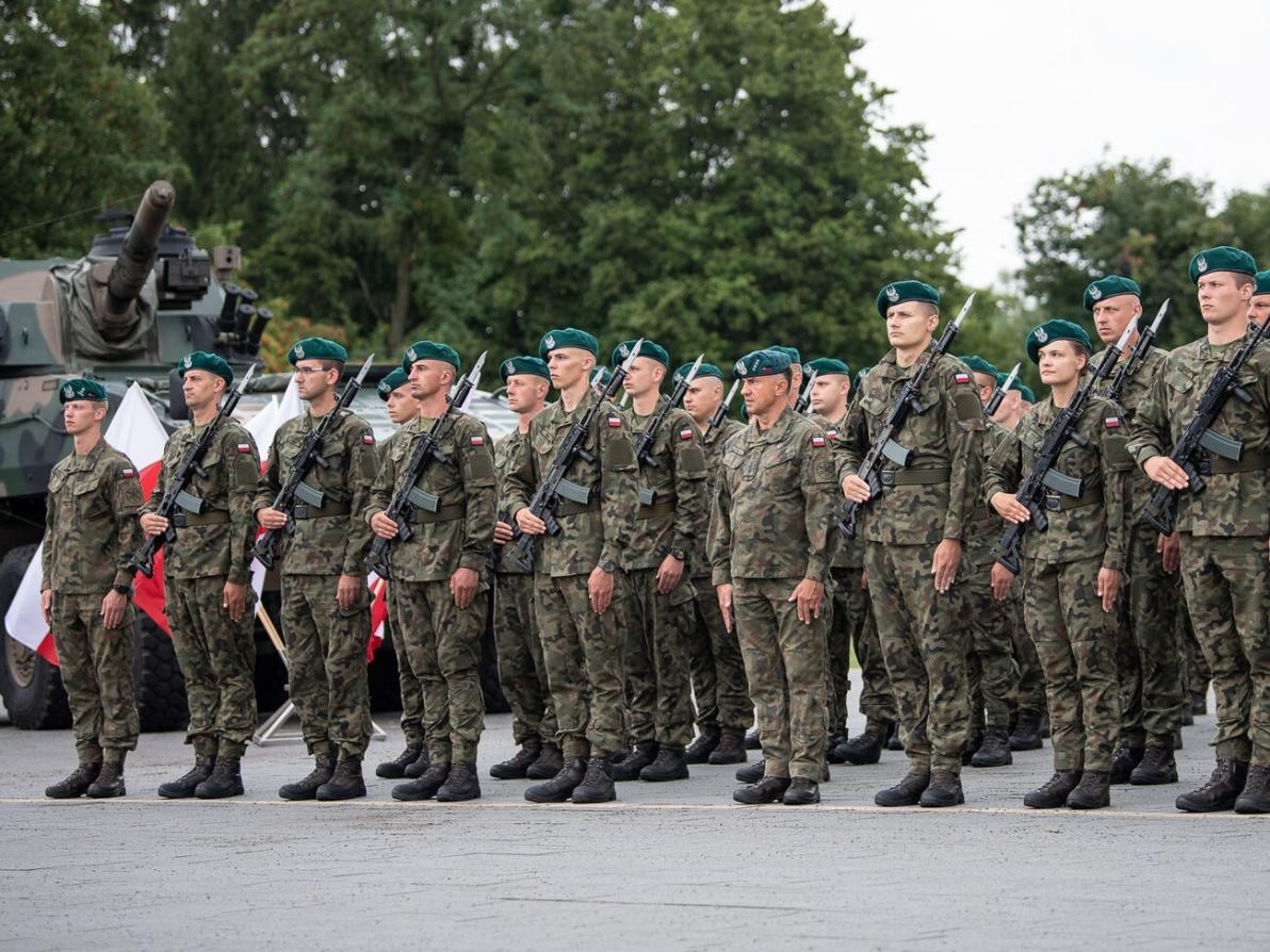 波兰为什么也宣布扩充军力,波兰最新战果