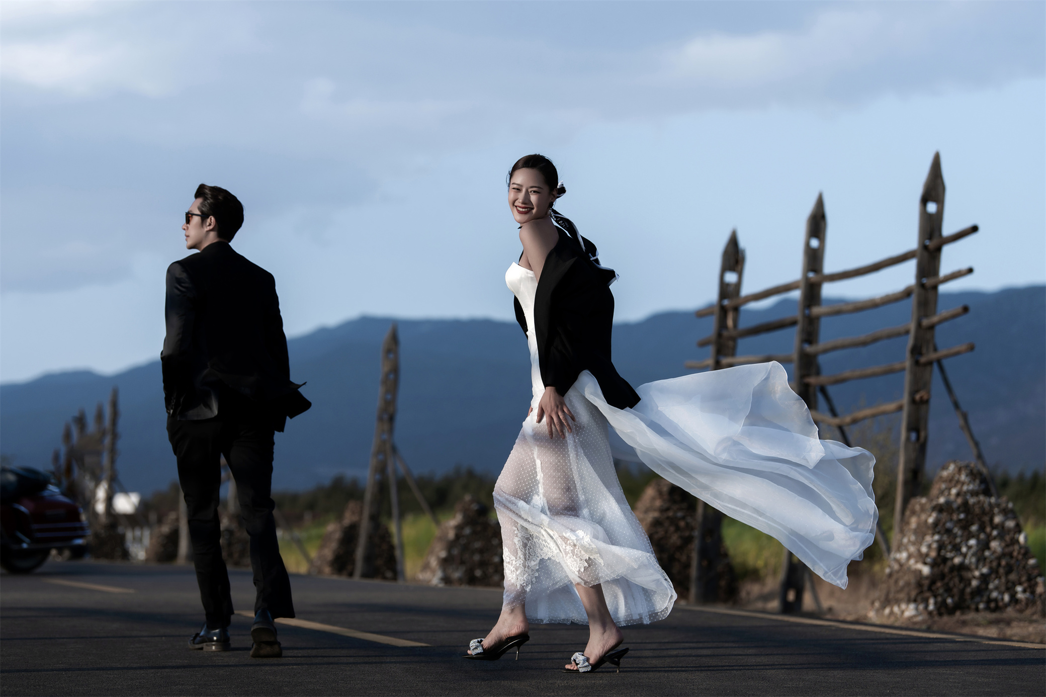 拍摄婚纱照的最佳姿势,拍婚纱照的十种姿势