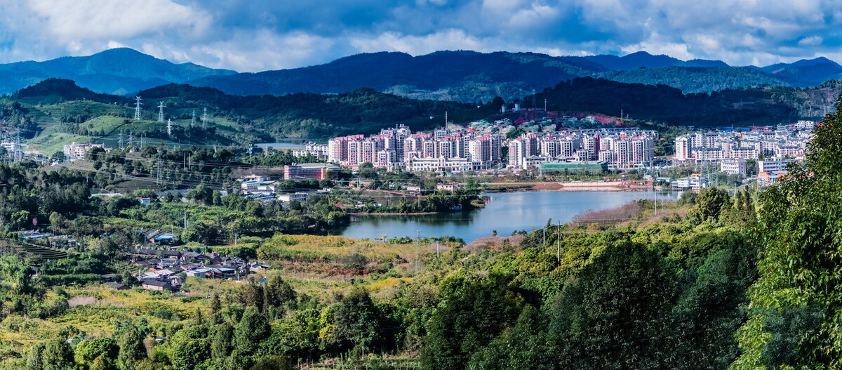 云南旅居一个月住哪合适风景最好,云南宜居的三四线小城