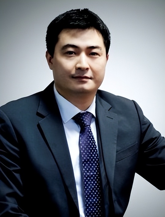 全国最年轻富二代王思聪身价千亿,史上最强富二代王思聪