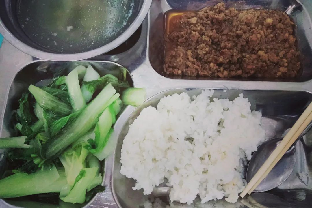 20岁很爱钱,30岁的我变得很喜欢钱