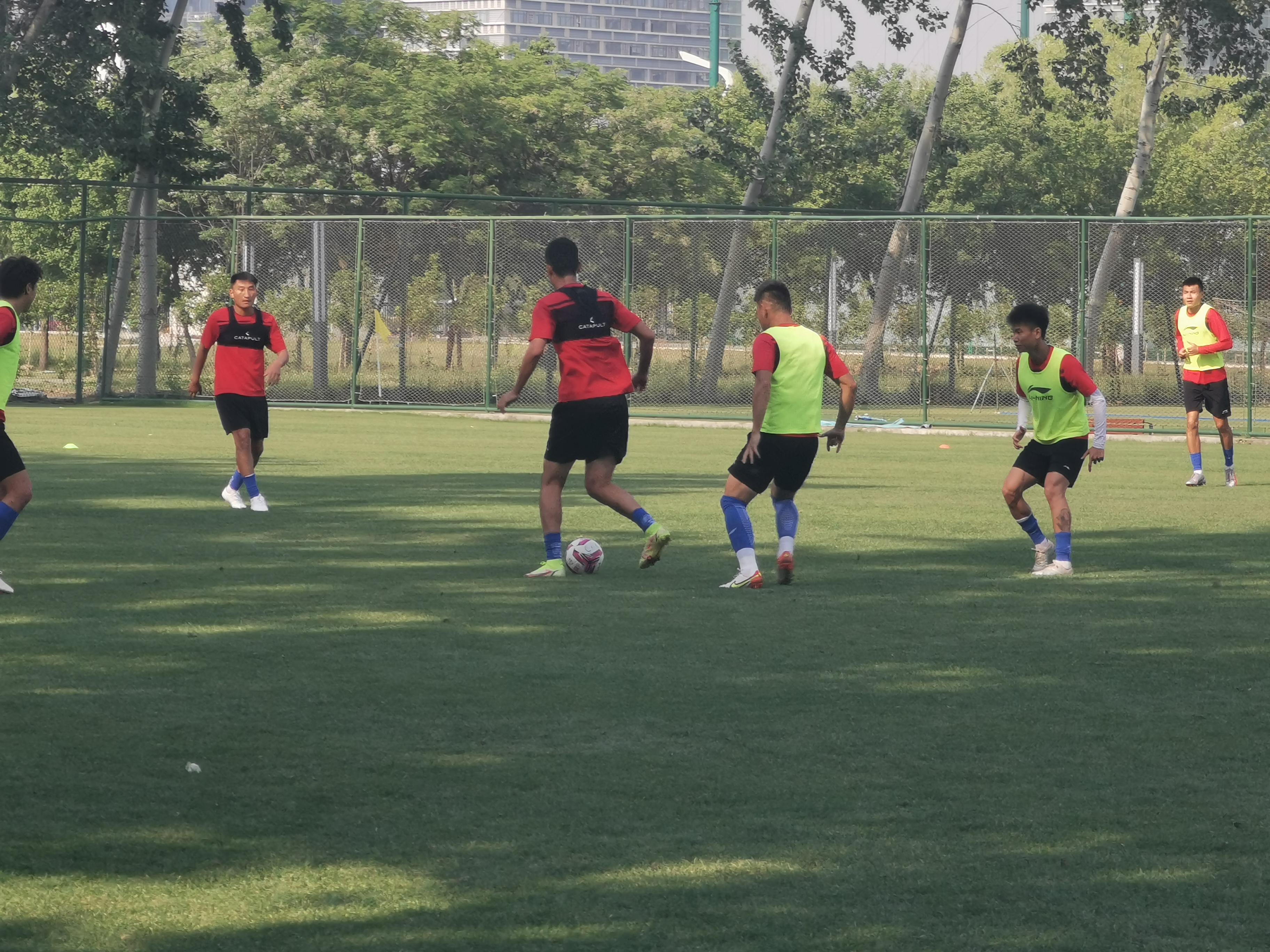 「内附音频」陕西长安竞技队球员王琦、和鑫接受《体坛新视野》节目专访，畅谈球队最新动态和个人训练备战