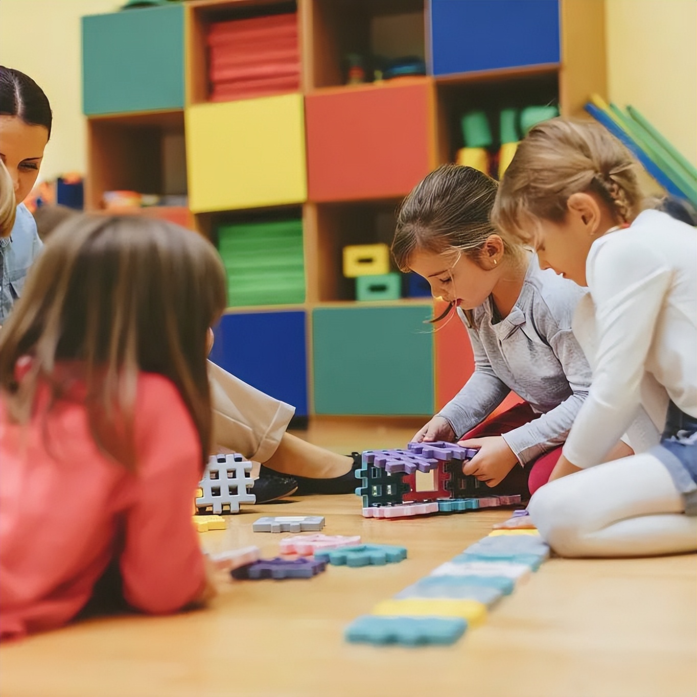 恒大销售火爆,佛山恒大郦湖城交付