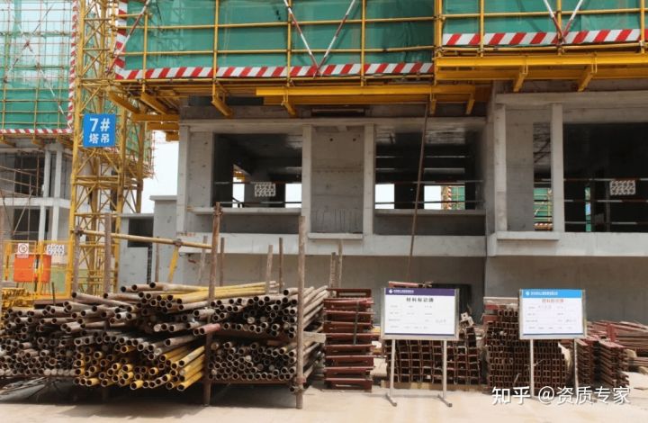 房地产二级资质在哪里办理手续,福建关于房地产企业二级资质审批