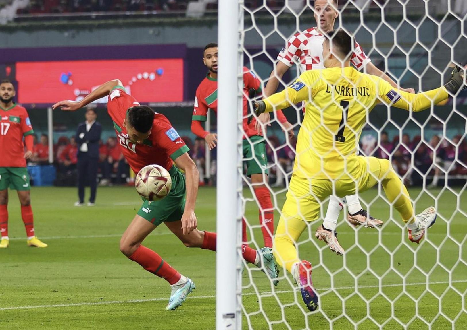 快乐足球放飞梦想,快乐足球追逐梦想放飞未来