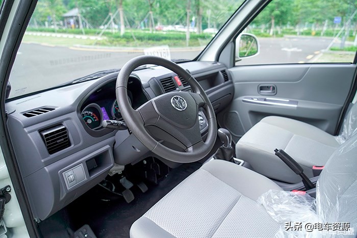 10万左右微卡,1万左右的电动微卡