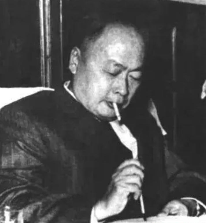 书法成一种运动？陈毅回乡视察，对一干部说：我送你一件炼身之宝