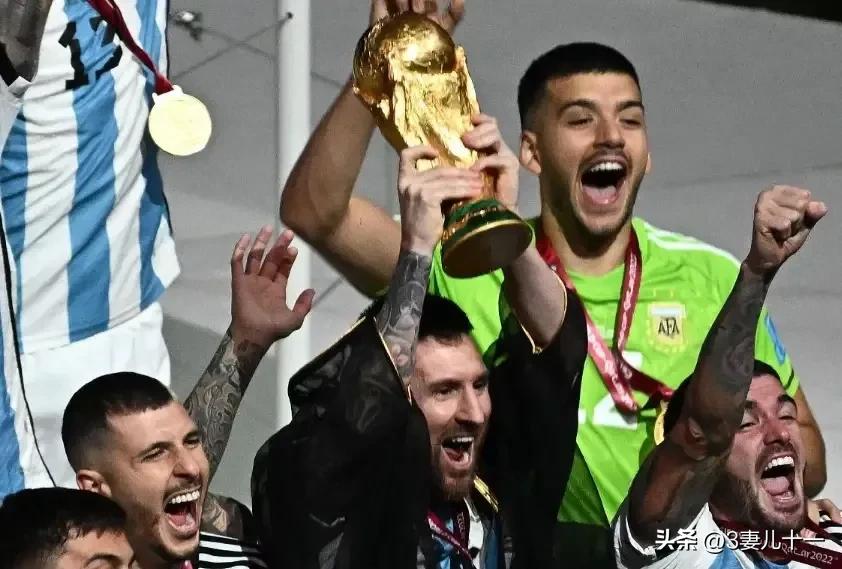 2021金球之王历史第一人梅西,梅西当之无愧的历史第一球王