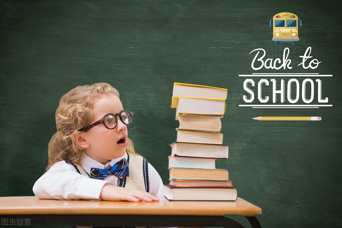 老师叫他滚，他一口气狂怼79个字，老师懵了！电影