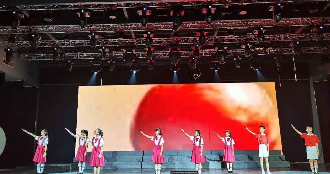 碧波实验小学朗诵比赛,实验小学诗朗诵一等奖