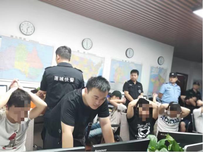 警企融合显成效,警企携手共发展