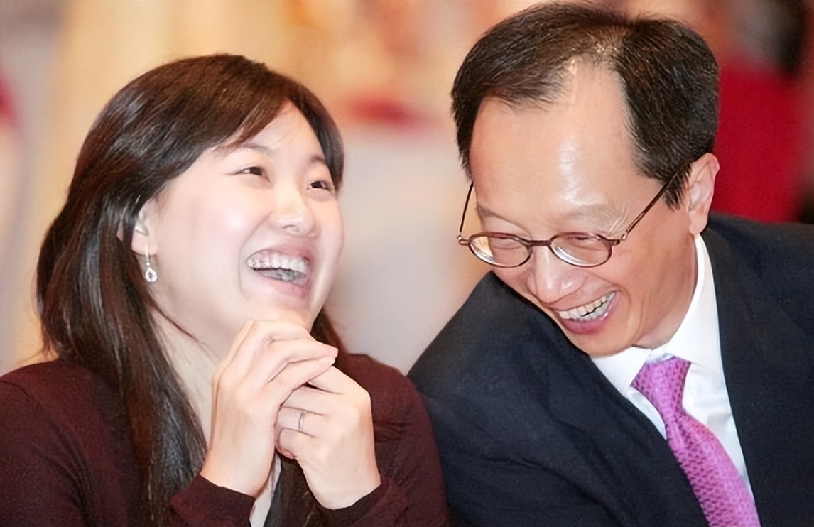 跳水女王伏明霞发福明显,跳水皇后伏明霞吉尼斯世界纪录