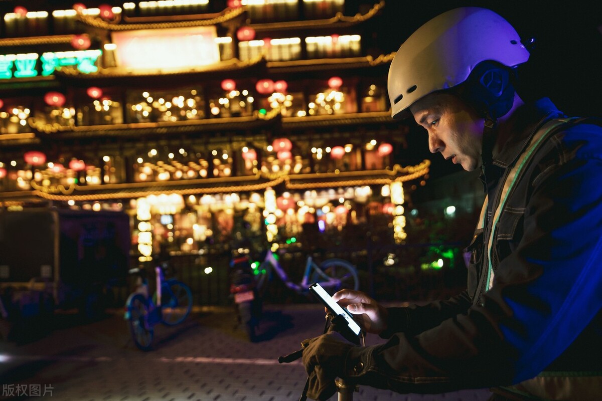 你会像请代驾一样请人代替拜年吗？