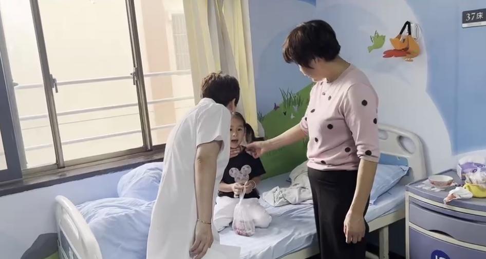 医院皮肤科怎么判断激素脸,皮肤药膏怎么分辨有无激素